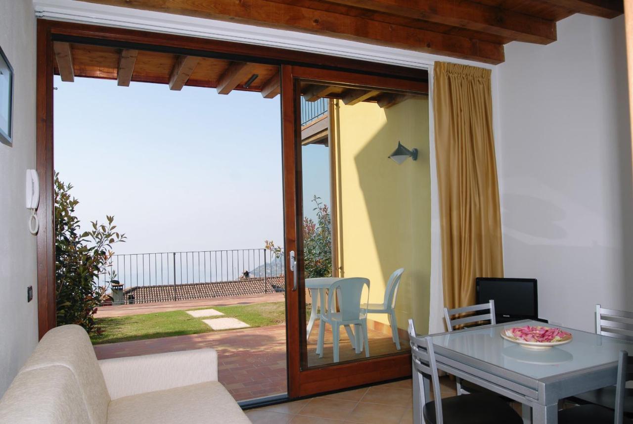 Residence Mirena - Rebomaholidays 提尼亚类 外观 照片